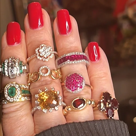 Live Friday night  Show listing Blowout sale today Don’t miss out - Picture 5 of 17